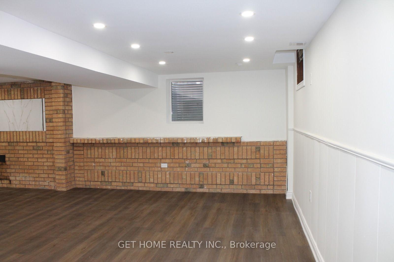 Photo 17 of 70 Gardner Place, Vaughan, Maple — HOMEH