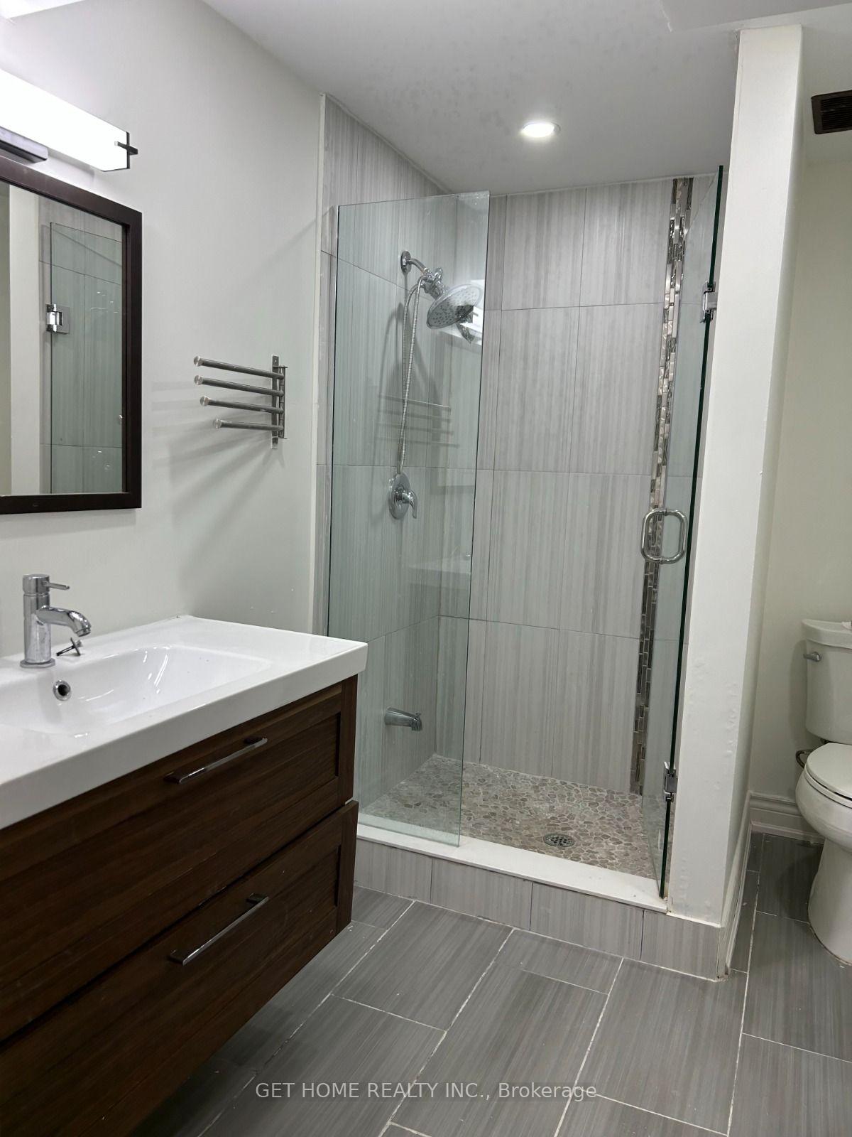 Photo 25 of 70 Gardner Place, Vaughan, Maple — HOMEH