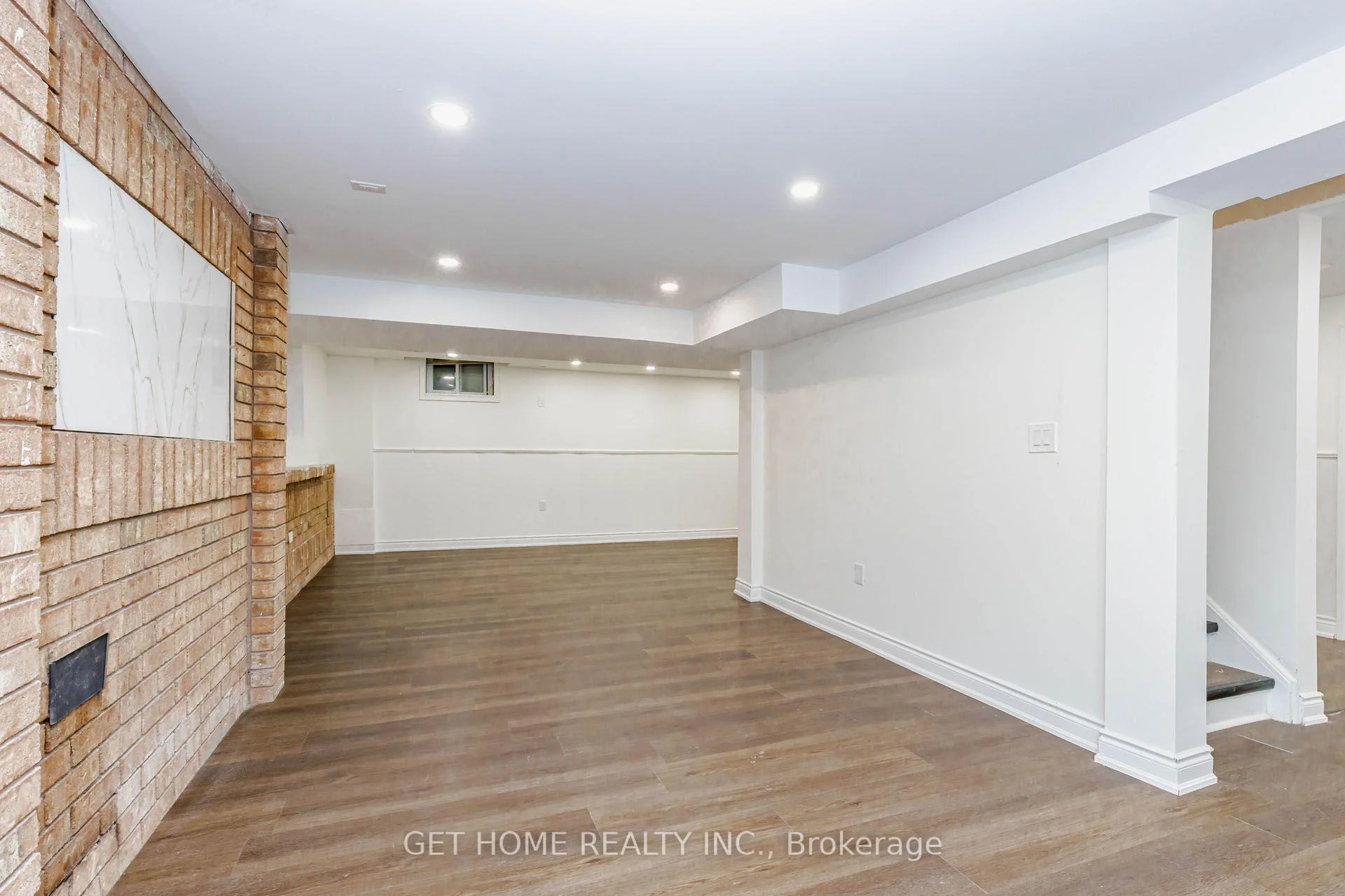 Photo 33 of 70 Gardner Place, Vaughan, Maple — HOMEH