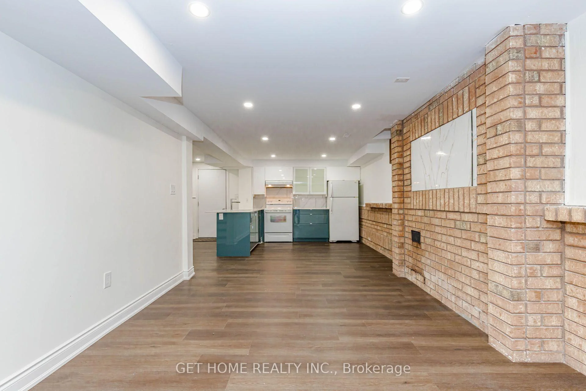Photo 37 of 70 Gardner Place, Vaughan, Maple — HOMEH