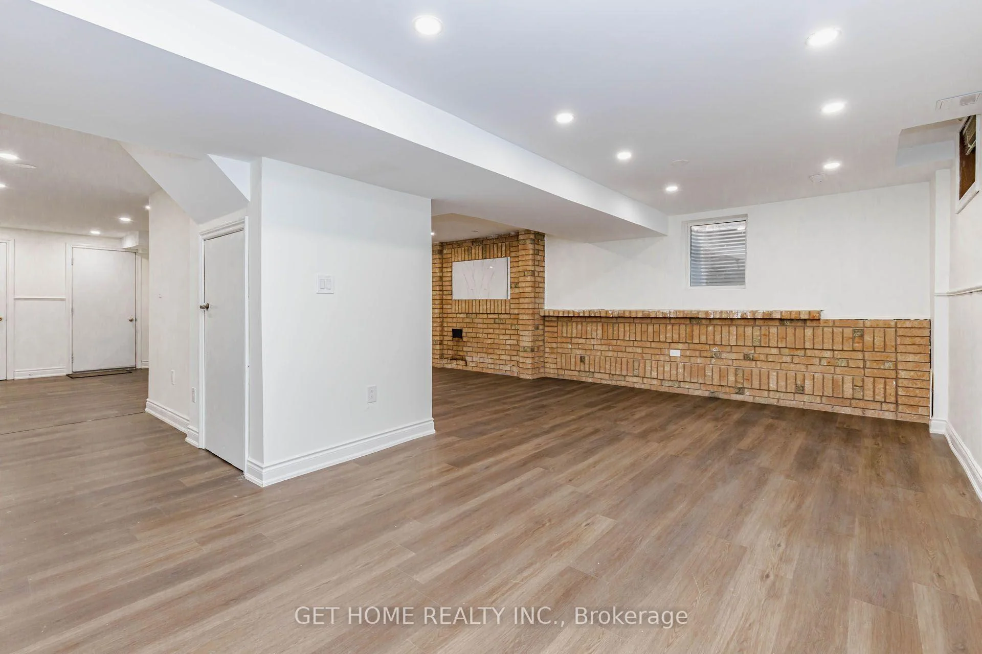 Photo 40 of 70 Gardner Place, Vaughan, Maple — HOMEH