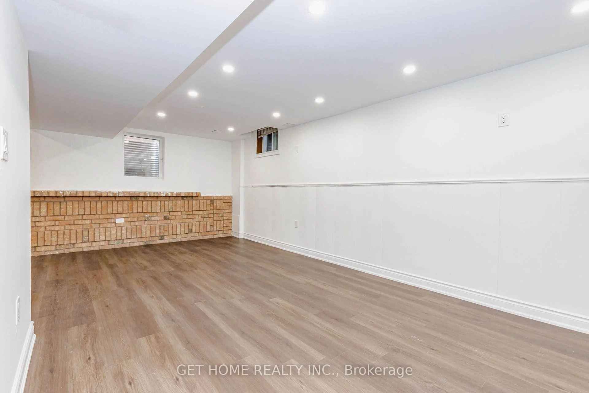 Photo 41 of 70 Gardner Place, Vaughan, Maple — HOMEH