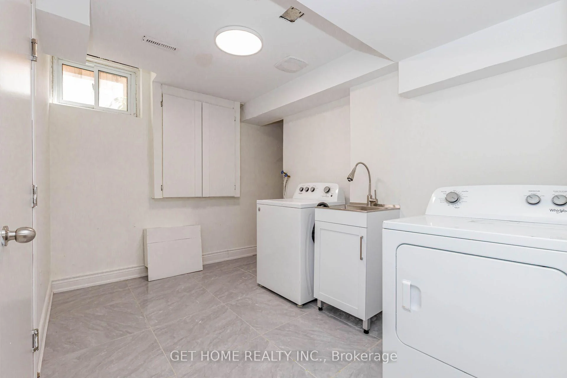 Photo 53 of 70 Gardner Place, Vaughan, Maple — HOMEH