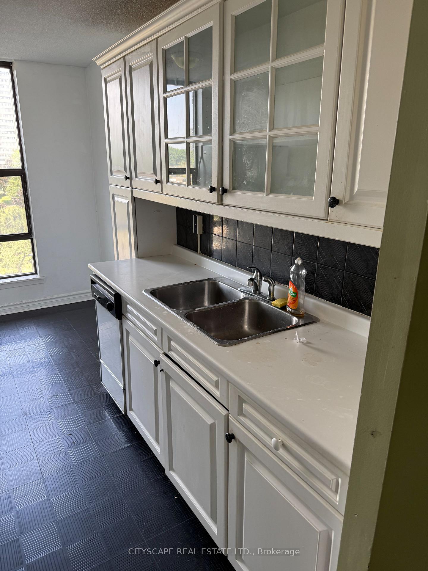 Photo 2 of Unit 406, 21 Knightsbridge Road, Brampton, Queen Street Corridor — HOMEH