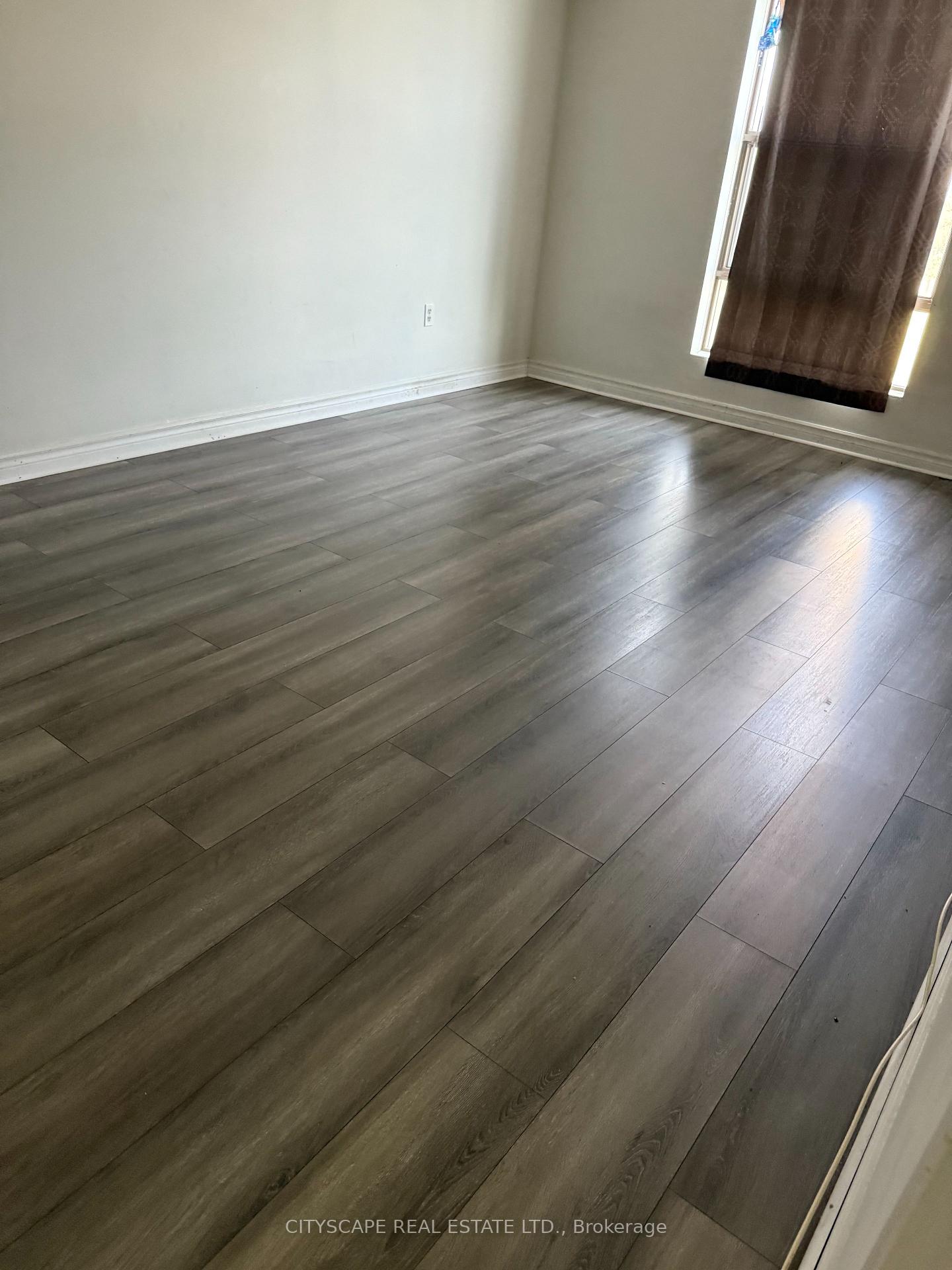 Photo 4 of Unit 406, 21 Knightsbridge Road, Brampton, Queen Street Corridor — HOMEH
