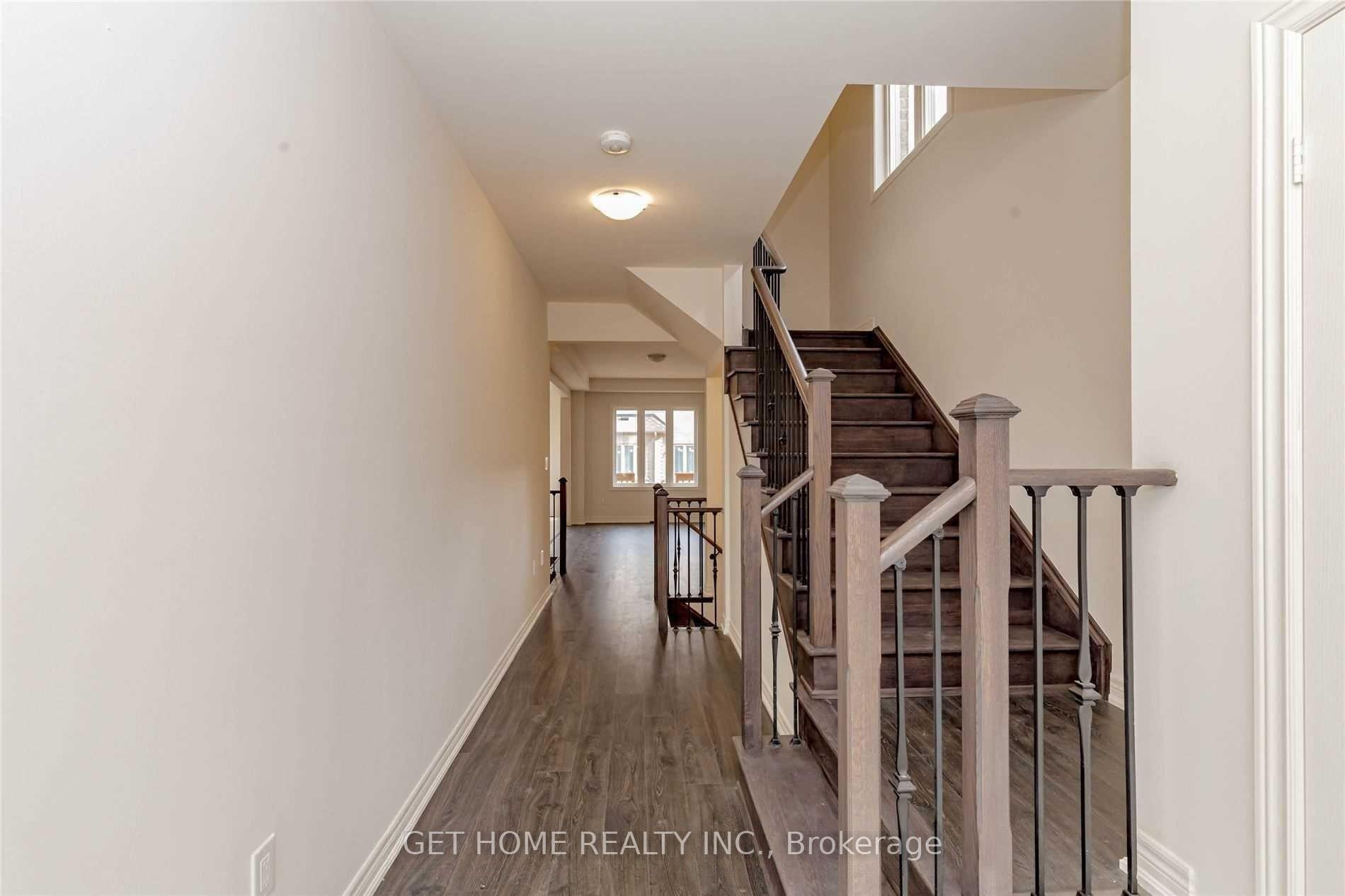 Photo 20 of 83 Westfield Crescent, Hamilton, Waterdown — HOMEH