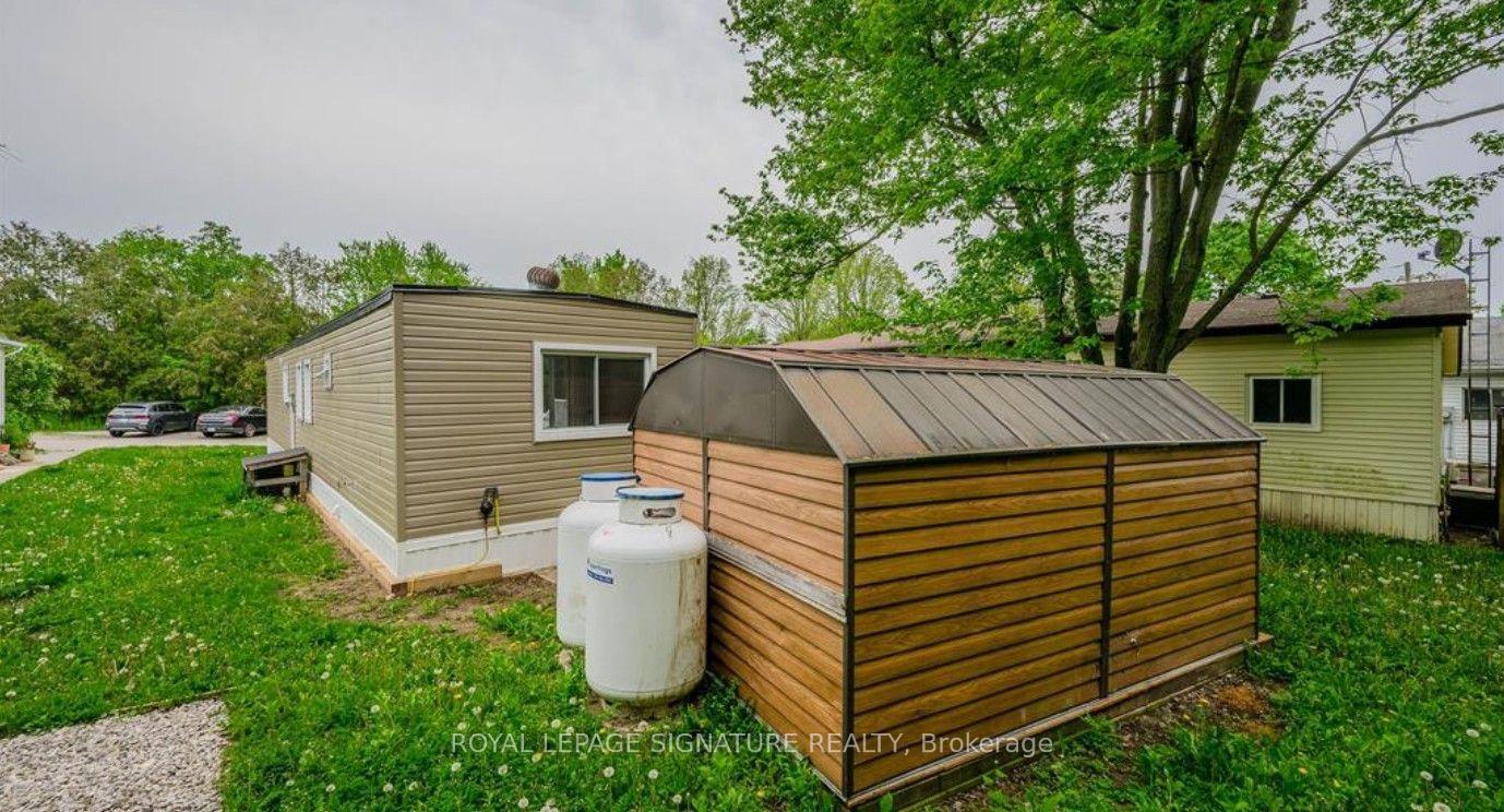 Photo 2 of Unit 40, 1294 8th Concession Road W, Hamilton, Rural Flamborough — HOMEH