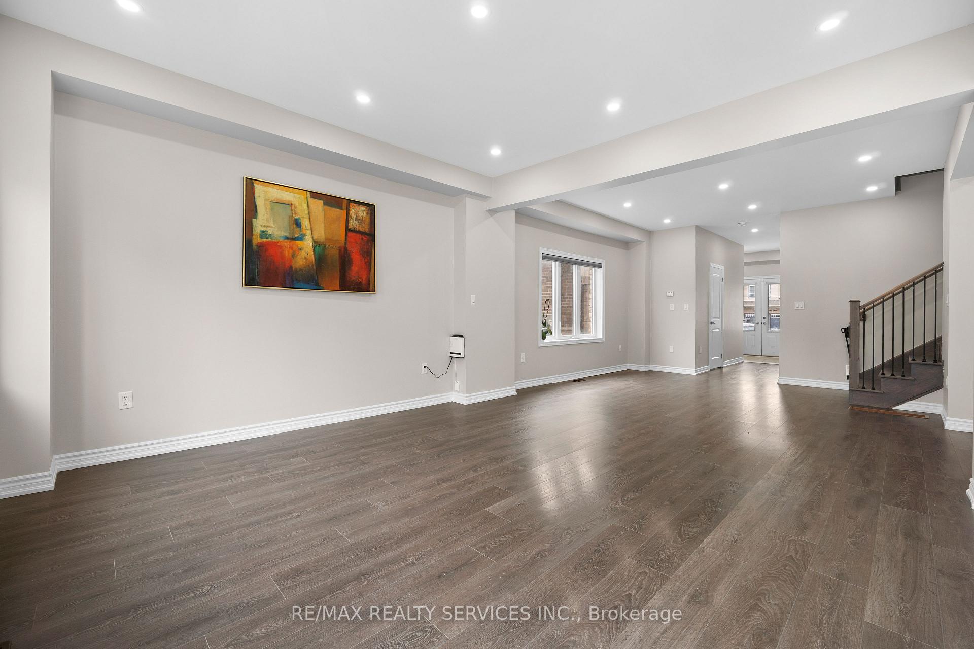 Photo 3 of 178 Tumblewood Place, Welland, Dain City — HOMEH