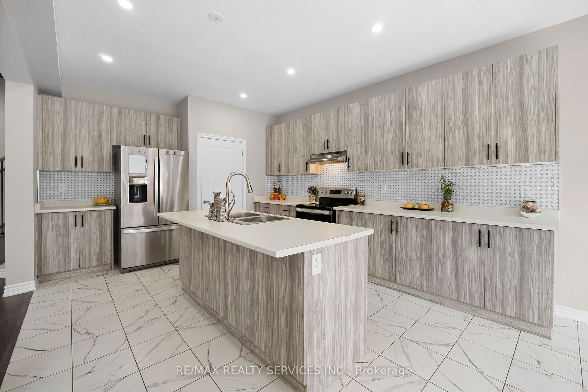 Photo 6 of 178 Tumblewood Place, Welland, Dain City — HOMEH