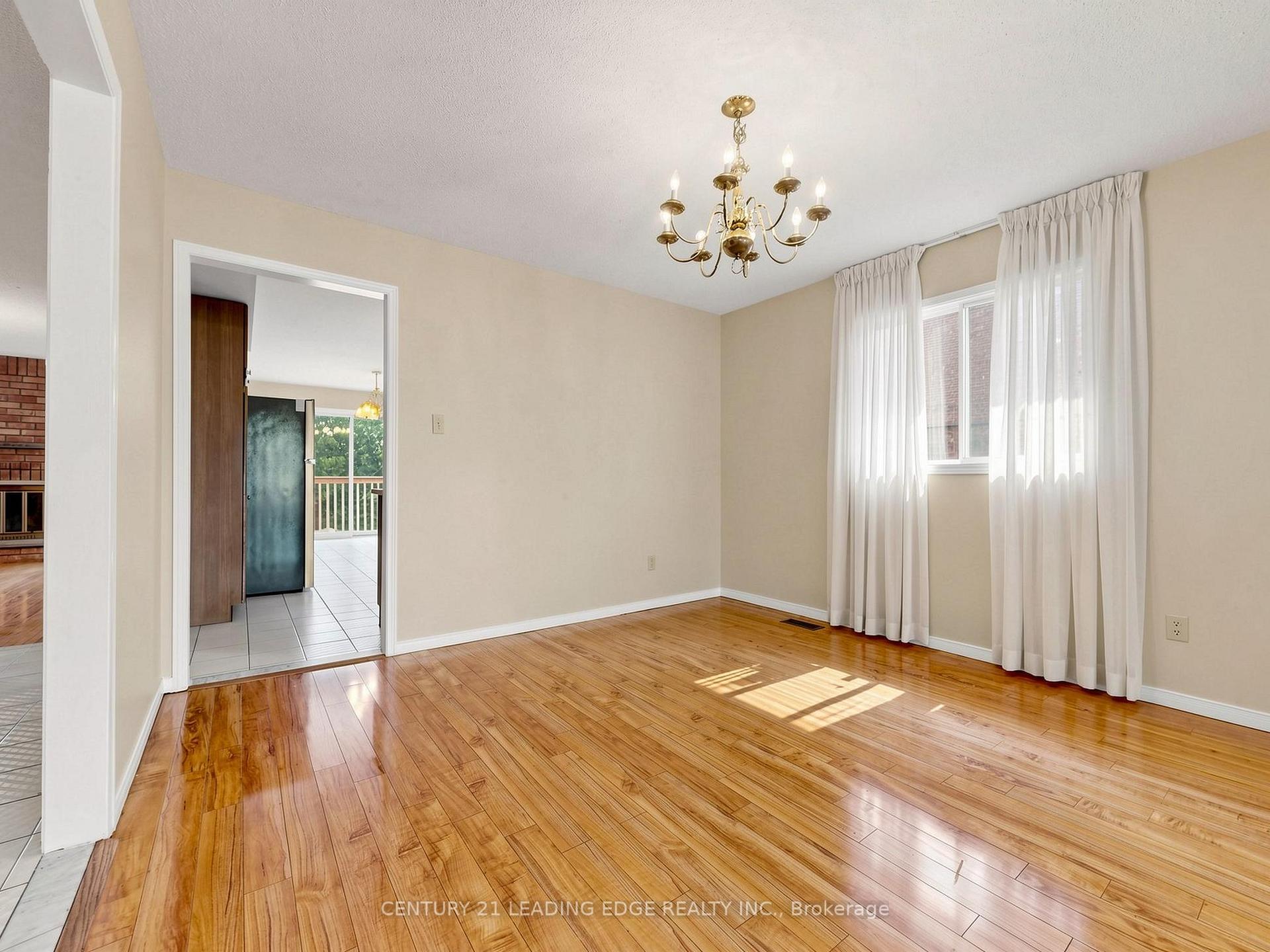 Photo 13 of 9 Coates Crescent, Richmond Hill, Oak Ridges Lake Wilcox — HOMEH