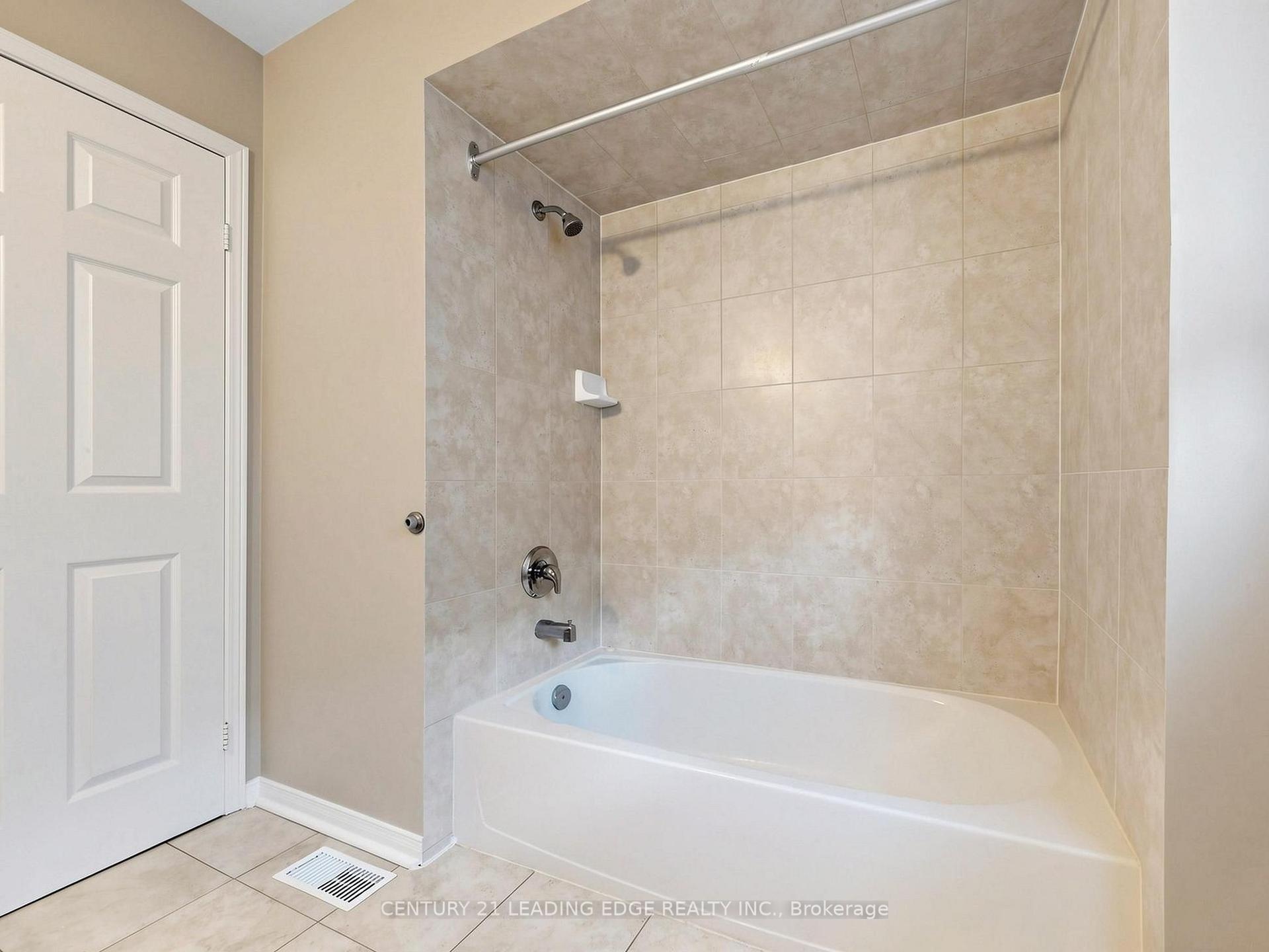 Photo 59 of 9 Coates Crescent, Richmond Hill, Oak Ridges Lake Wilcox — HOMEH