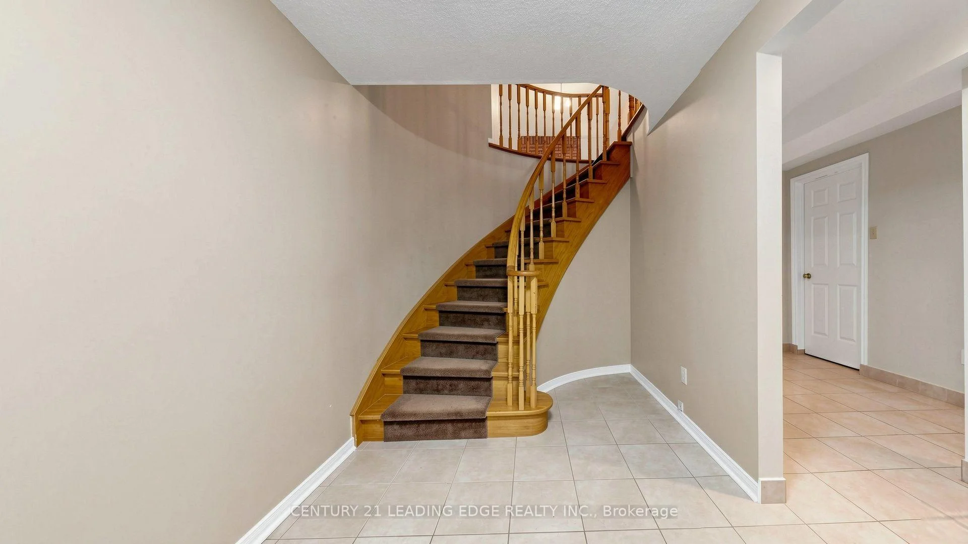 Photo 66 of 9 Coates Crescent, Richmond Hill, Oak Ridges Lake Wilcox — HOMEH