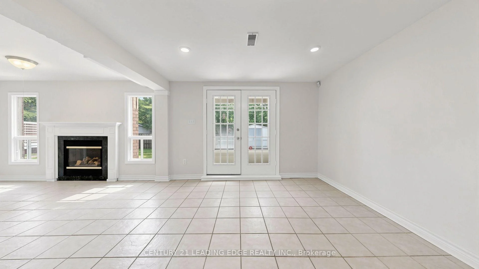 Photo 74 of 9 Coates Crescent, Richmond Hill, Oak Ridges Lake Wilcox — HOMEH