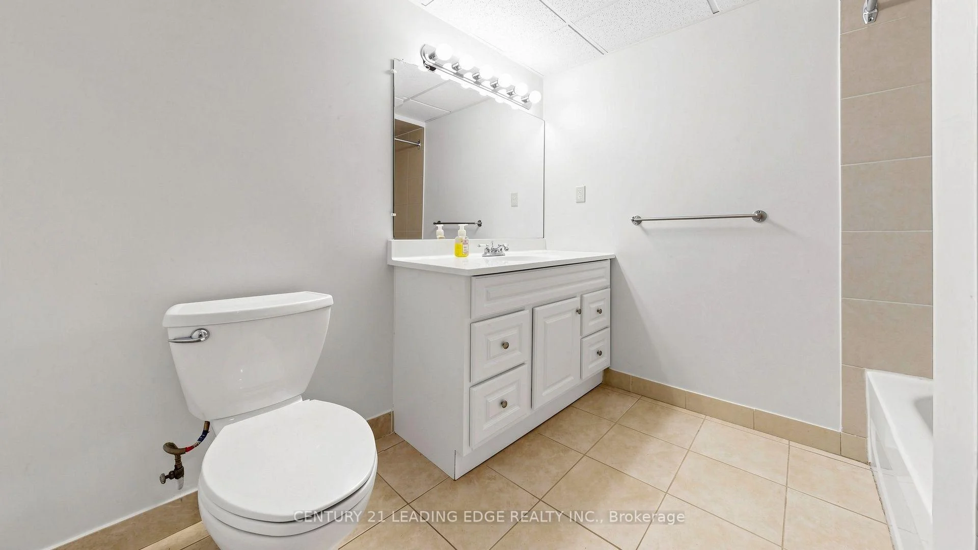 Photo 86 of 9 Coates Crescent, Richmond Hill, Oak Ridges Lake Wilcox — HOMEH