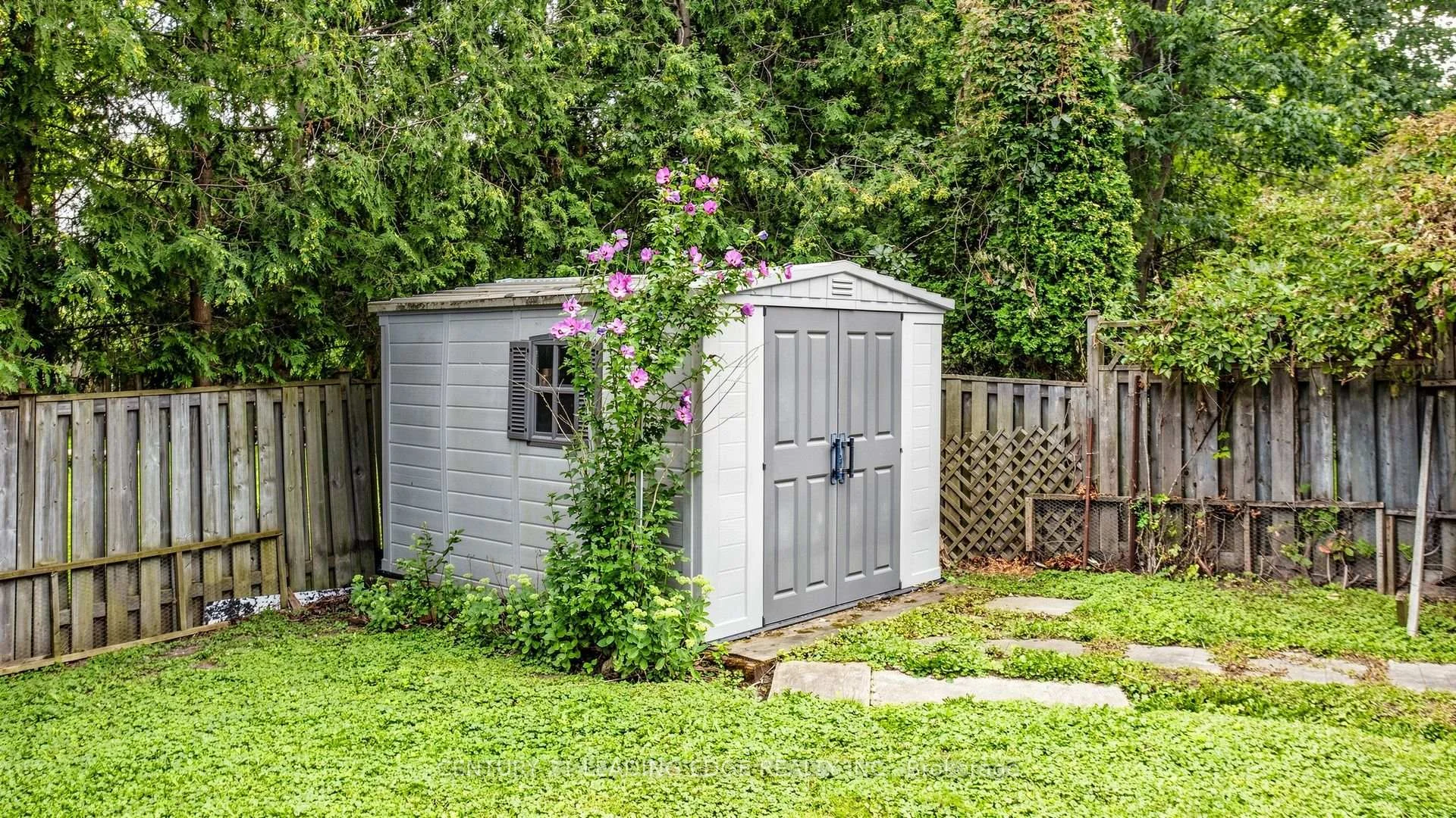 Photo 100 of 9 Coates Crescent, Richmond Hill, Oak Ridges Lake Wilcox — HOMEH