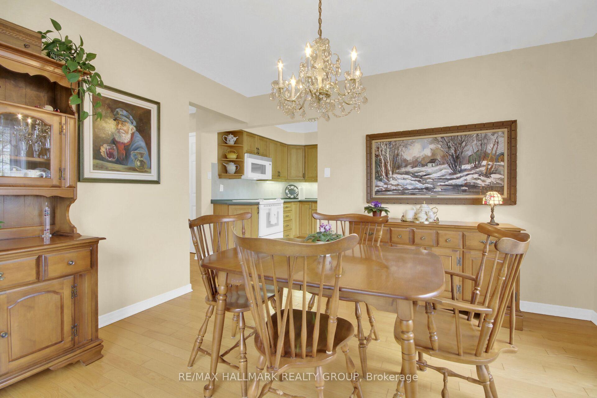 Photo 12 of 56 Foxleigh Crescent, Ottawa, Kanata - Bridlewood — HOMEH