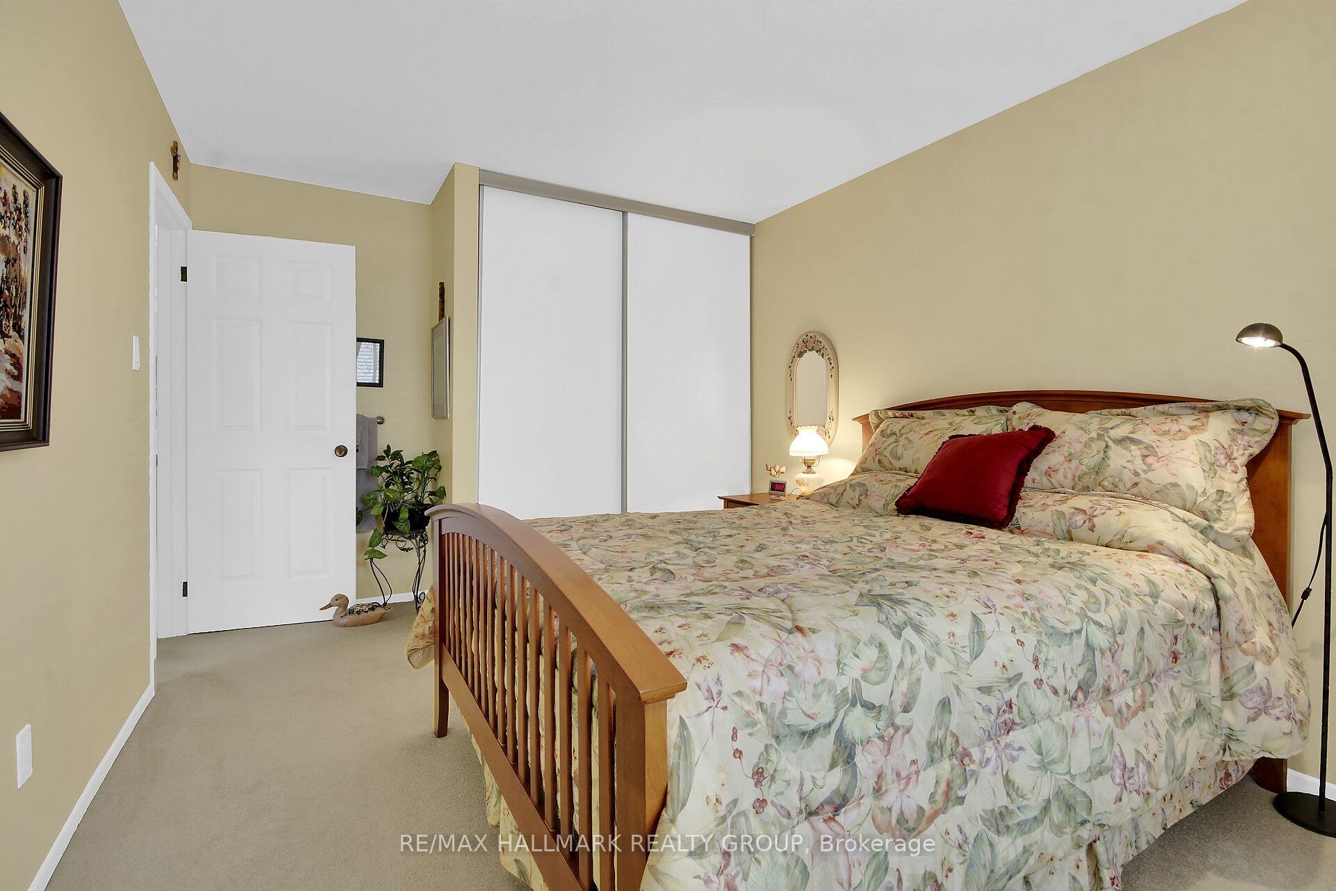 Photo 26 of 56 Foxleigh Crescent, Ottawa, Kanata - Bridlewood — HOMEH