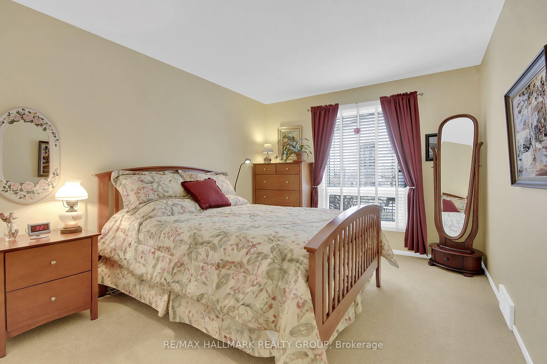 Photo 27 of 56 Foxleigh Crescent, Ottawa, Kanata - Bridlewood — HOMEH