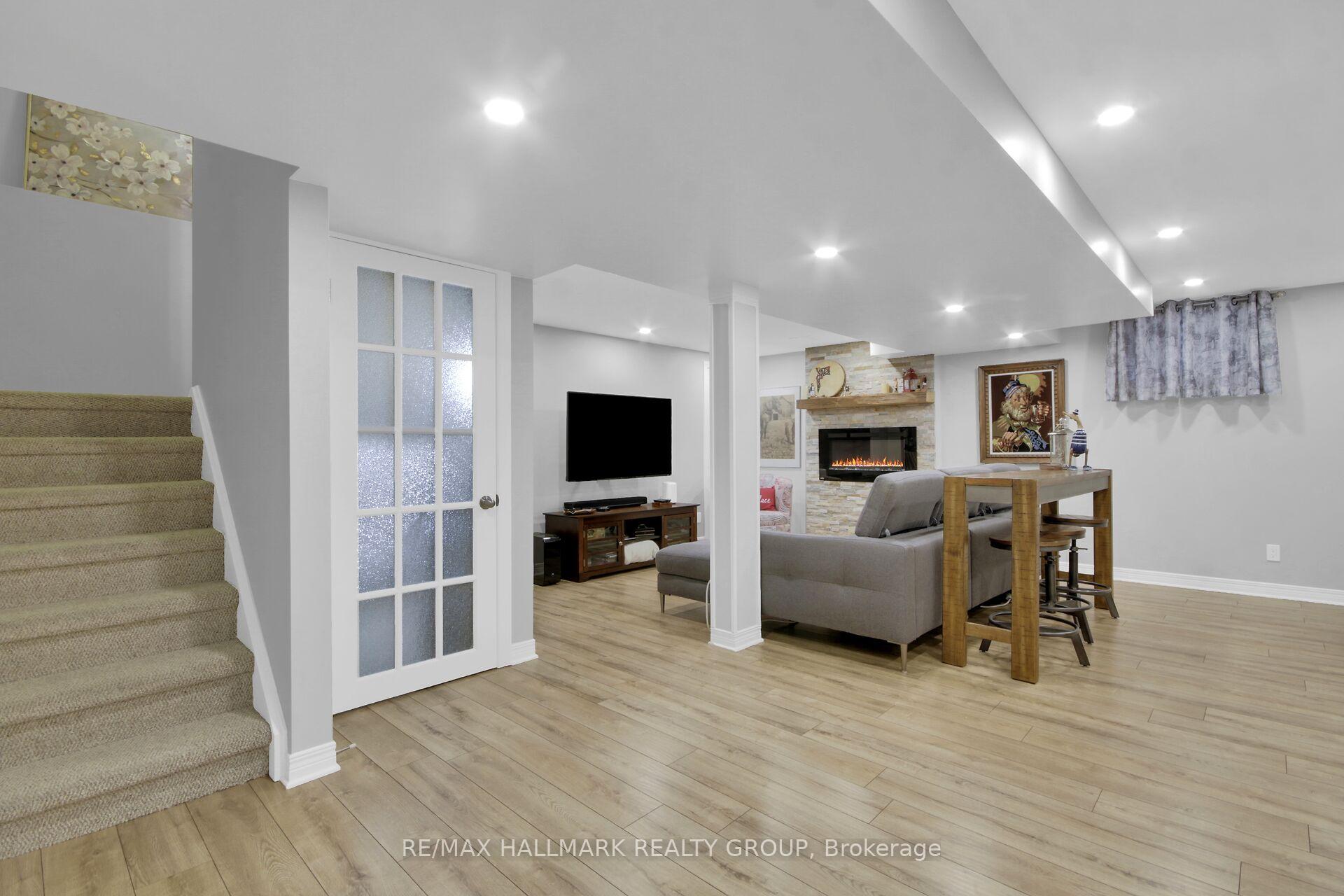 Photo 39 of 56 Foxleigh Crescent, Ottawa, Kanata - Bridlewood — HOMEH