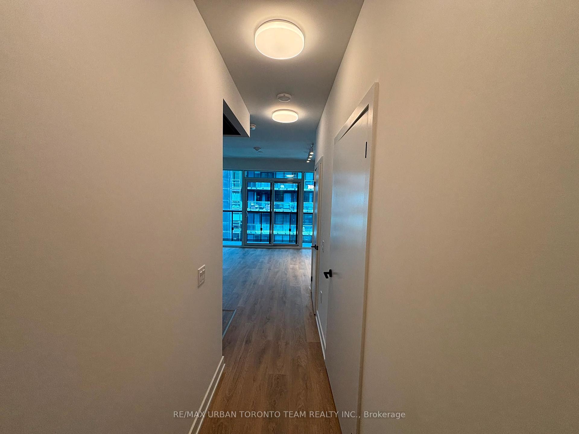 Photo 8 of Unit 3007, 127 Broadway Avenue, Toronto, Mount Pleasant West — HOMEH