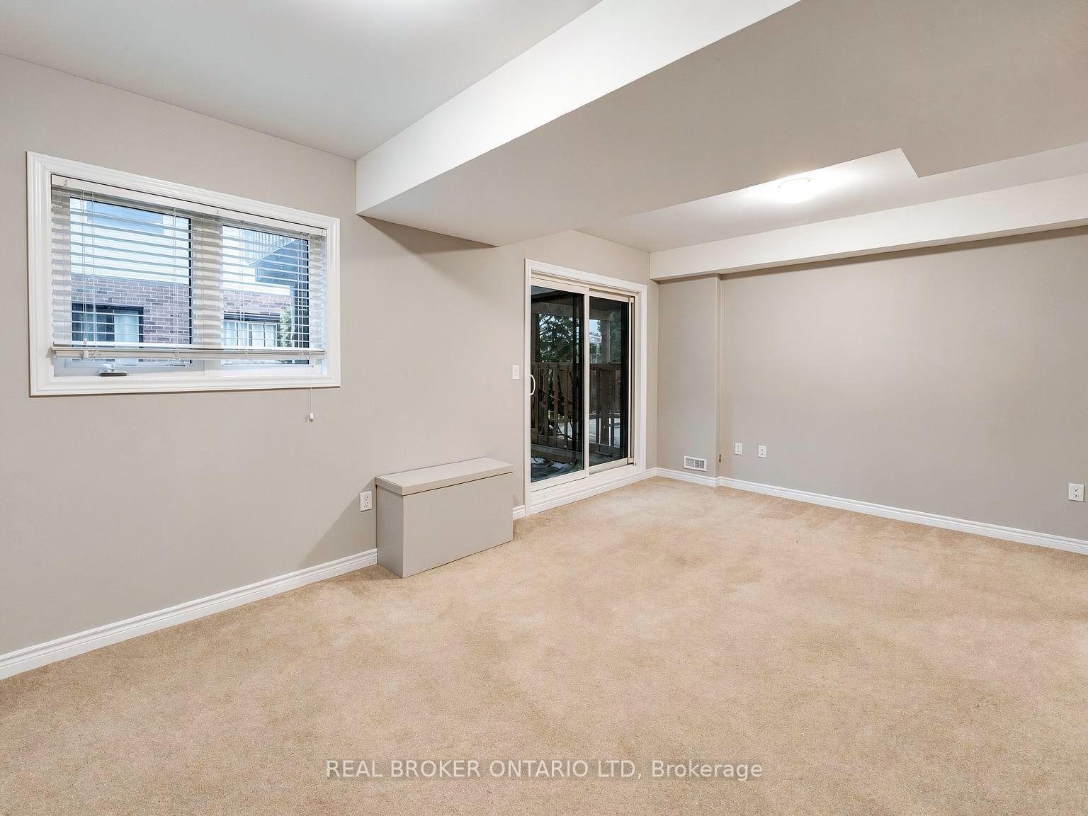 Photo 26 of 1054 Oakcrossing Gate, London, North M — HOMEH
