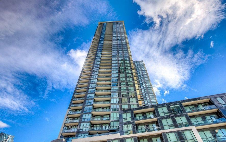 Front of Unit 2102, 510 Curran Place