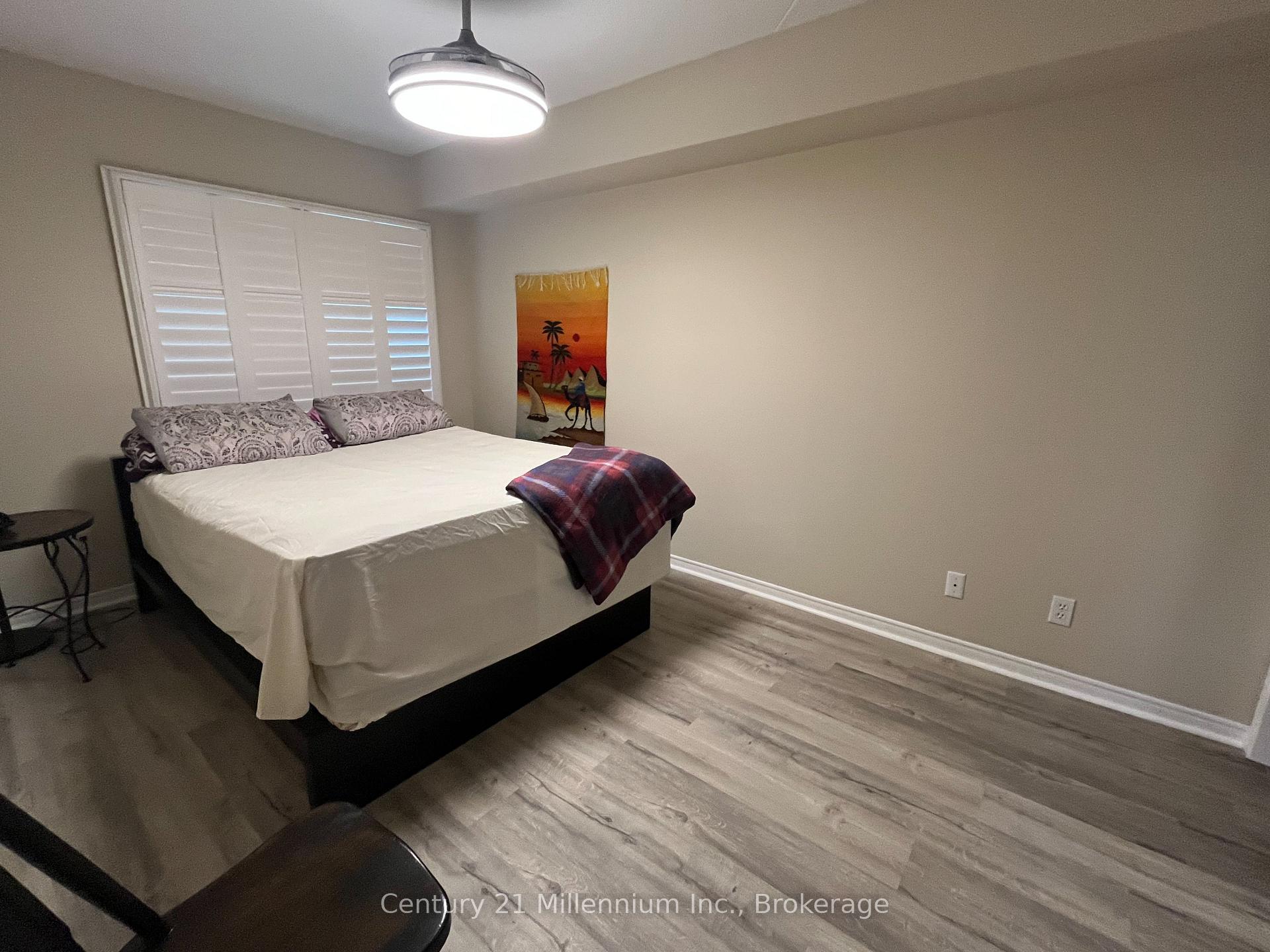 Photo 11 of 706 Johnston Park Avenue, Collingwood — HOMEH