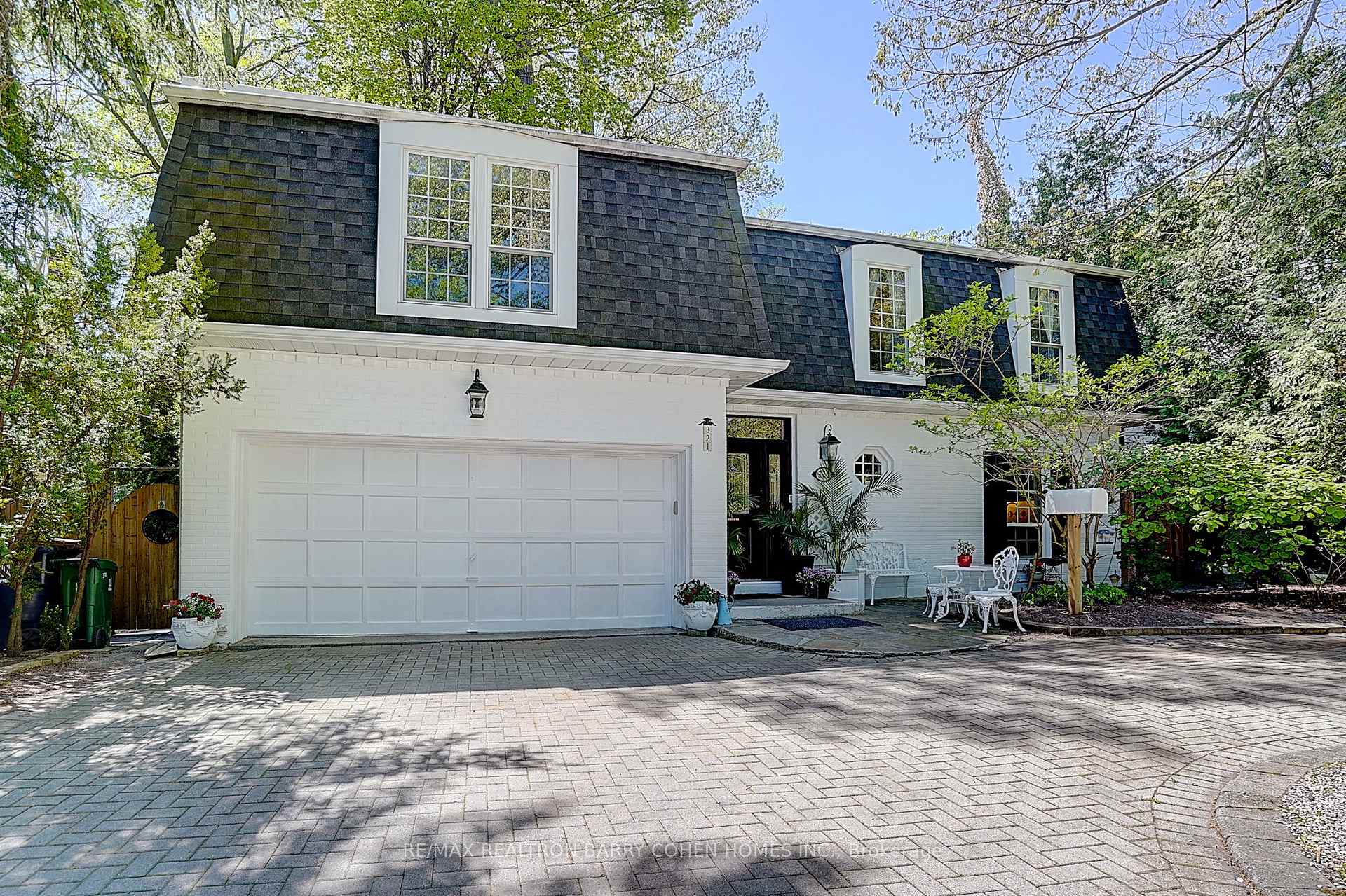 Photo 4 of 321 Lawrence Avenue E, North York, Bridle Path-Sunnybrook-York Mills — HOMEH