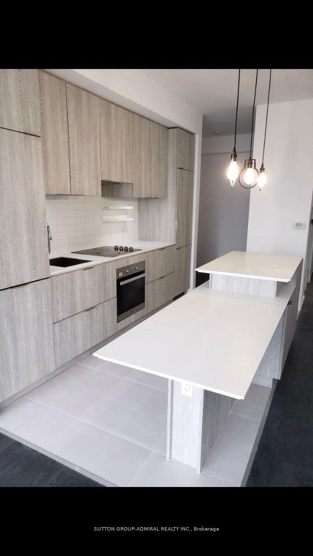 Photo 5 of Unit 1409, 5 St. Joseph Street, Toronto, Bay Street Corridor — HOMEH