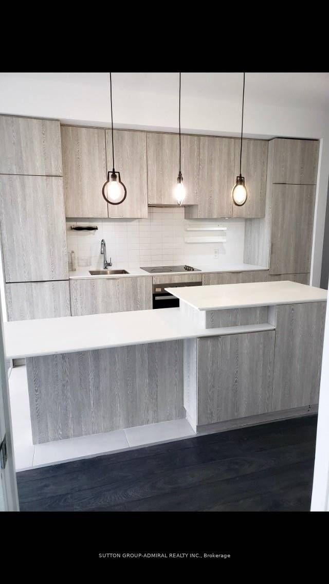 Photo 6 of Unit 1409, 5 St. Joseph Street, Toronto, Bay Street Corridor — HOMEH
