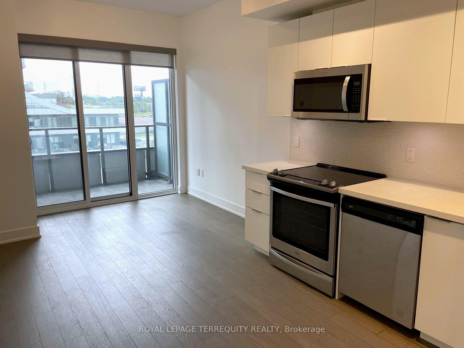 Photo 4 of Unit 503, 20 Shore Breeze Drive, Etobicoke, Mimico — HOMEH