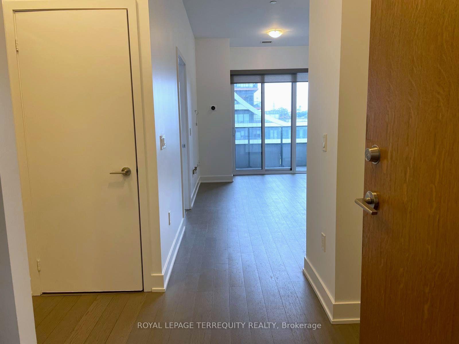 Photo 5 of Unit 503, 20 Shore Breeze Drive, Etobicoke, Mimico — HOMEH