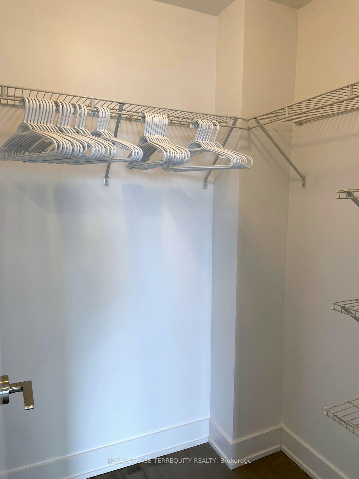 Photo 13 of Unit 503, 20 Shore Breeze Drive, Etobicoke, Mimico — HOMEH