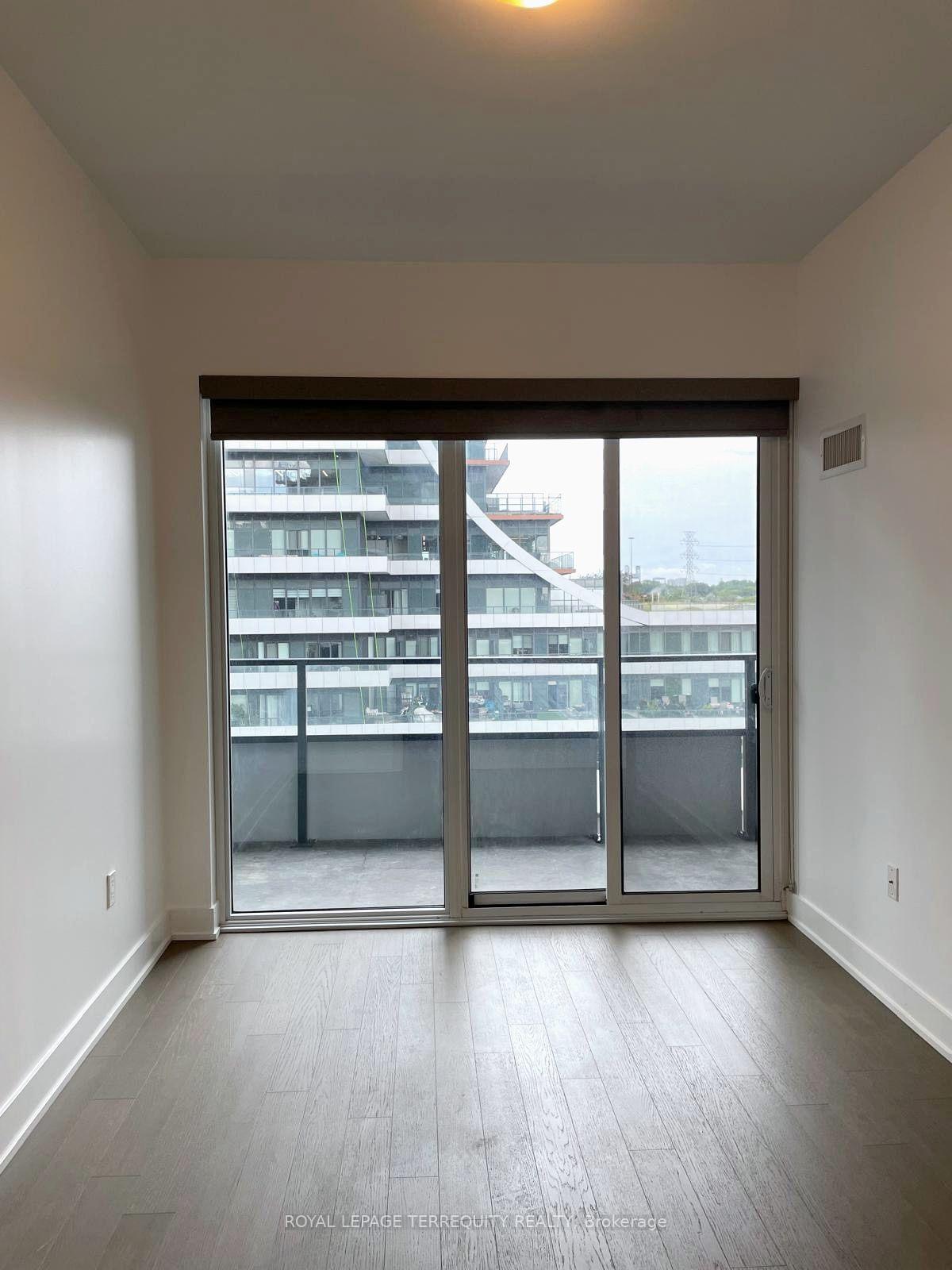 Photo 15 of Unit 503, 20 Shore Breeze Drive, Etobicoke, Mimico — HOMEH
