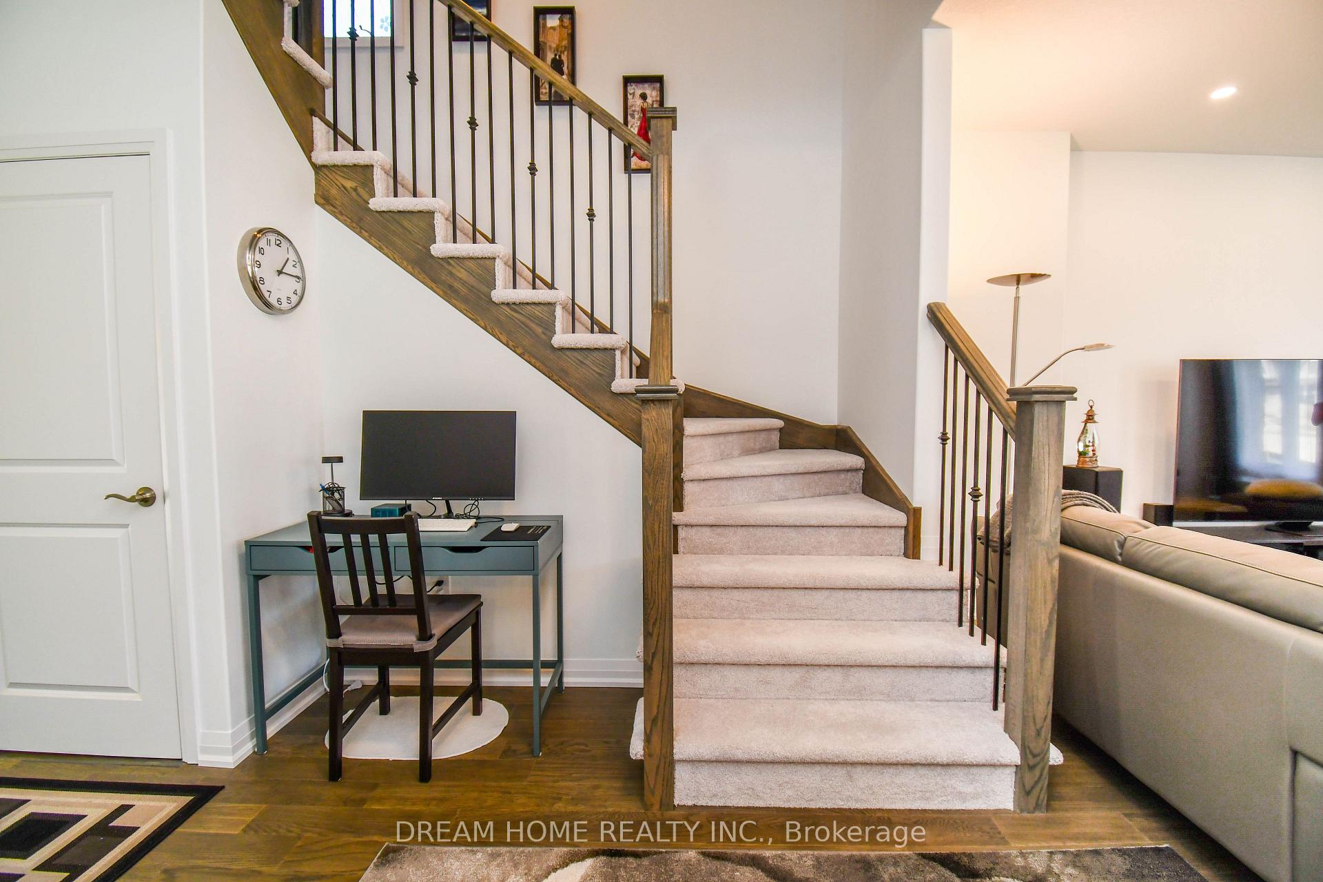 Photo 9 of 9 Copperhill Heights, Barrie, Rural Barrie Southeast — HOMEH