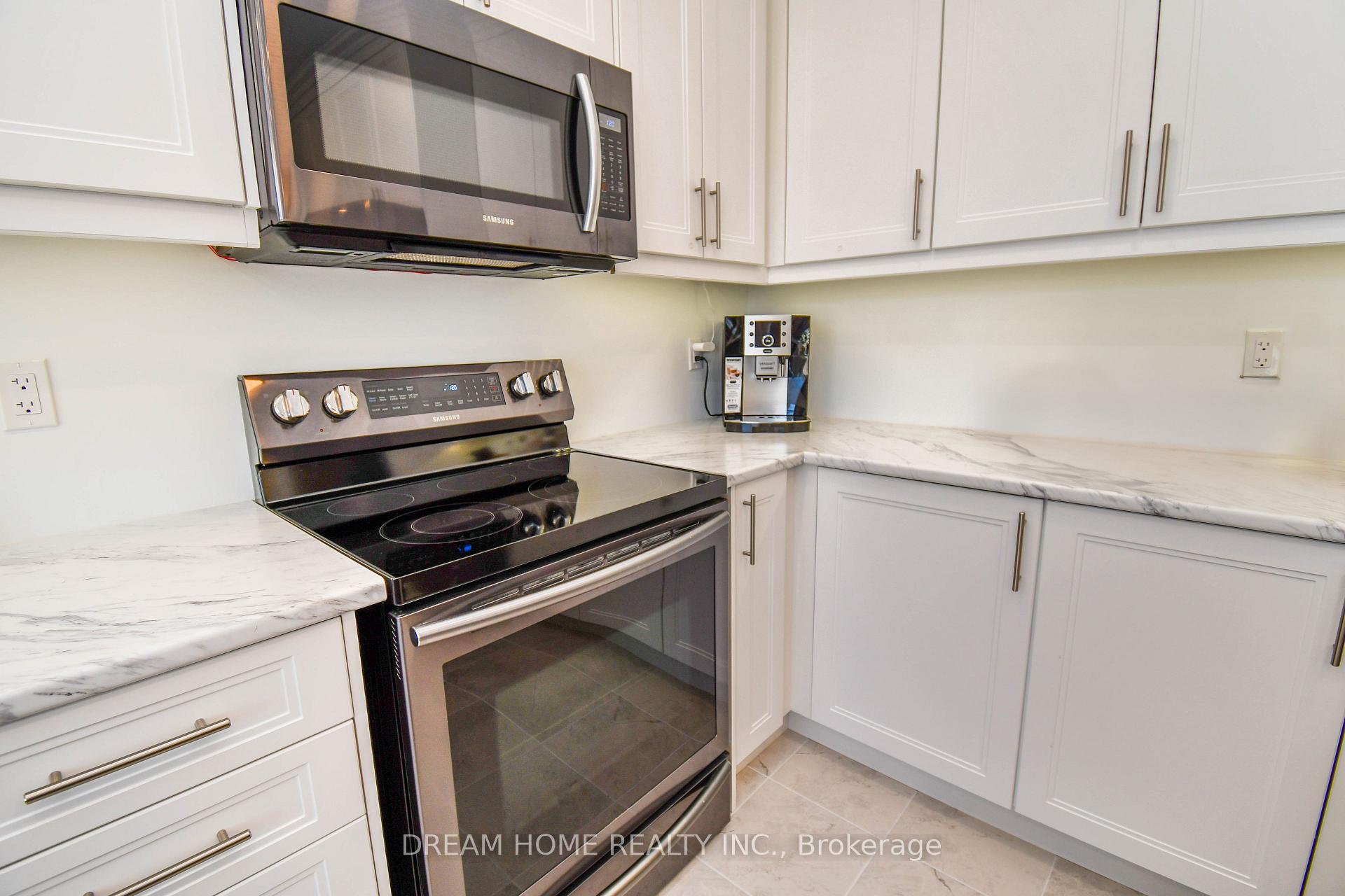 Photo 18 of 9 Copperhill Heights, Barrie, Rural Barrie Southeast — HOMEH