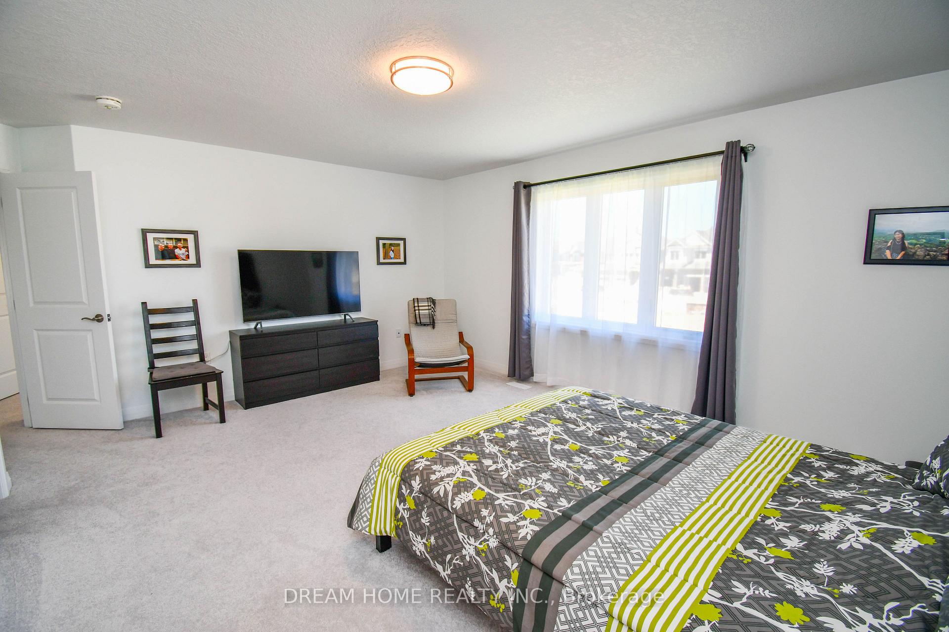 Photo 34 of 9 Copperhill Heights, Barrie, Rural Barrie Southeast — HOMEH