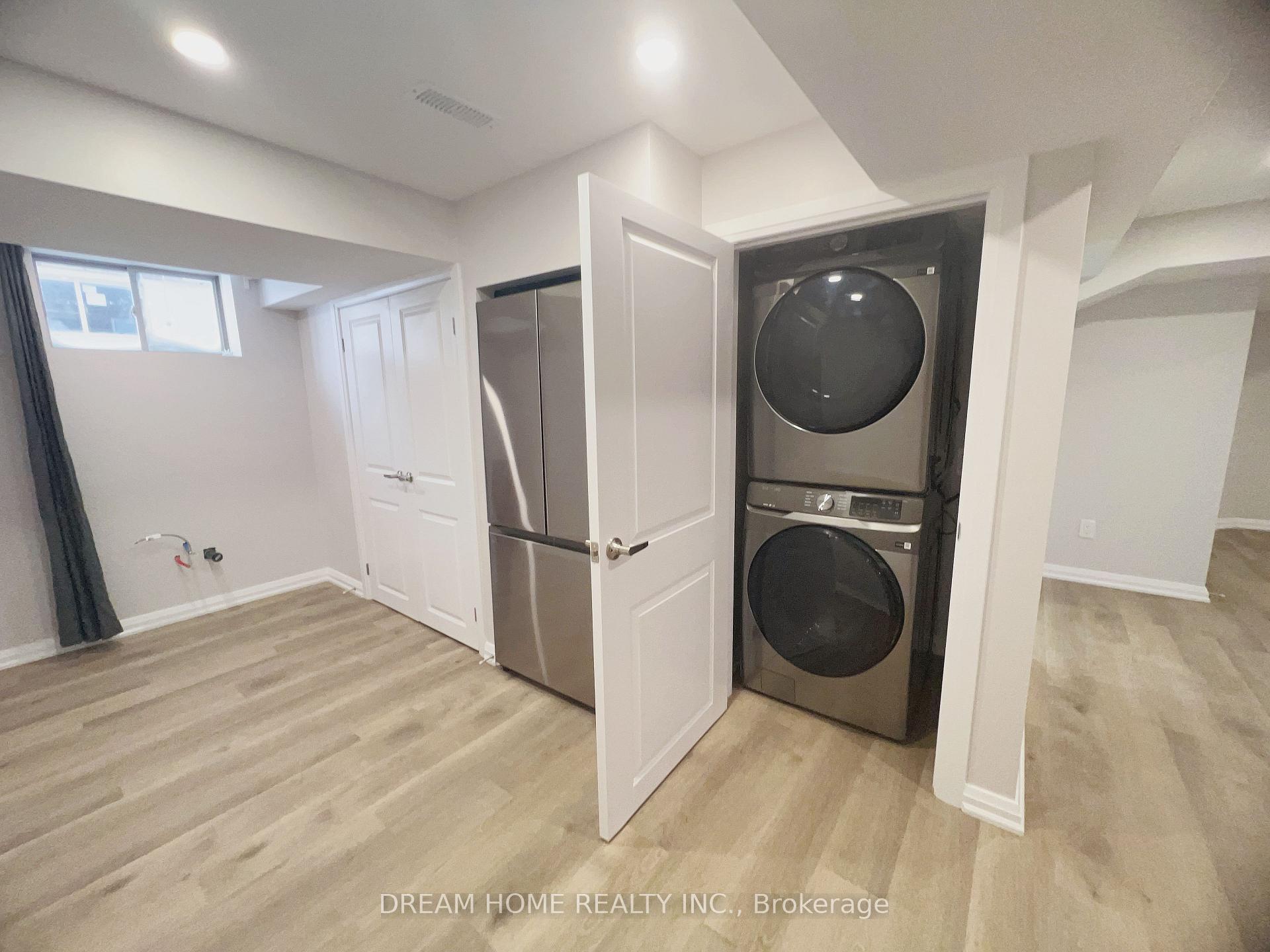Photo 43 of 9 Copperhill Heights, Barrie, Rural Barrie Southeast — HOMEH