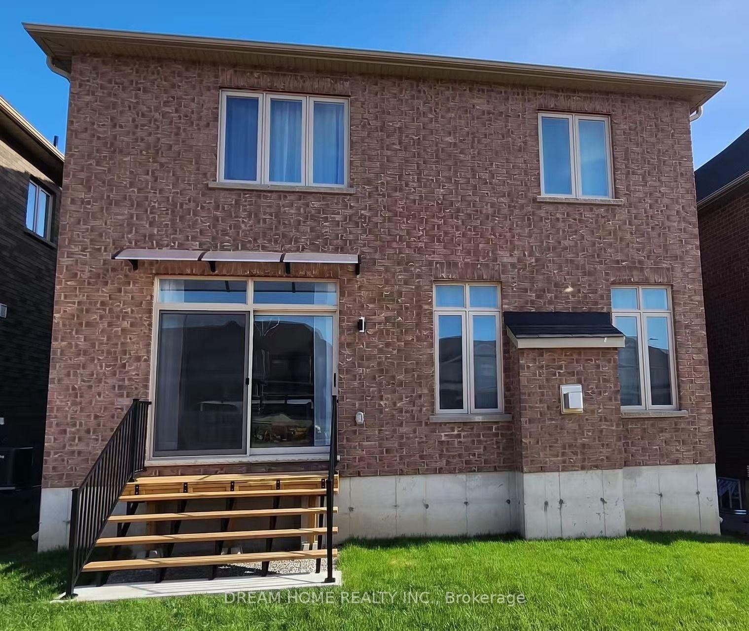 Photo 4 of 9 Copperhill Heights, Barrie, Rural Barrie Southeast — HOMEH