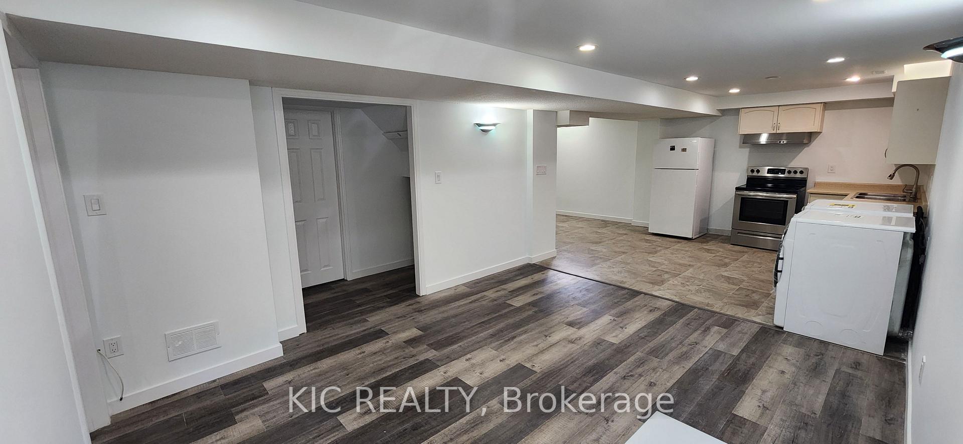 Photo 4 of 618 Ponting Place, Newmarket, Armitage — HOMEH