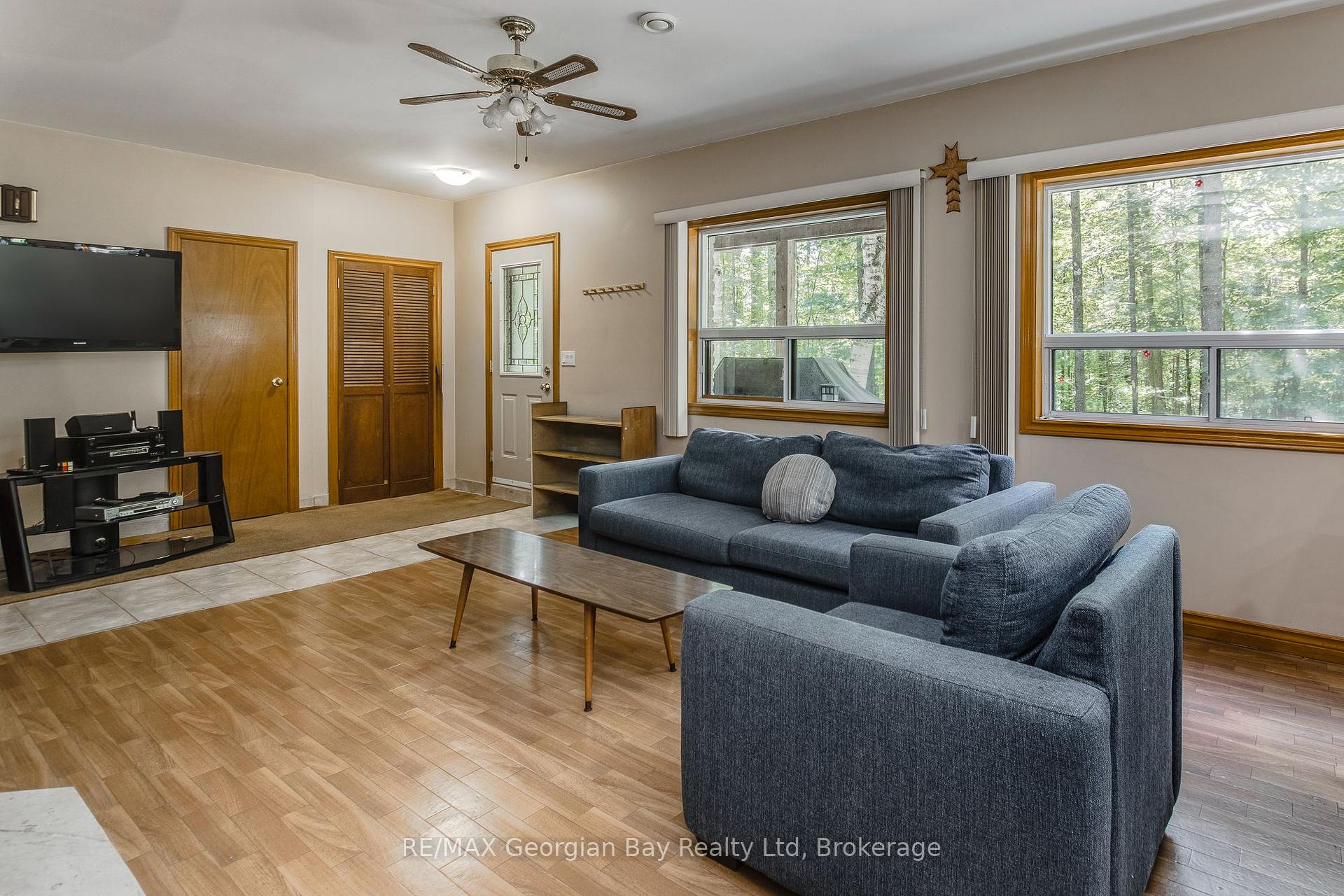 Photo 12 of 754 Lafontaine Road W, Tiny, Rural Tiny — HOMEH