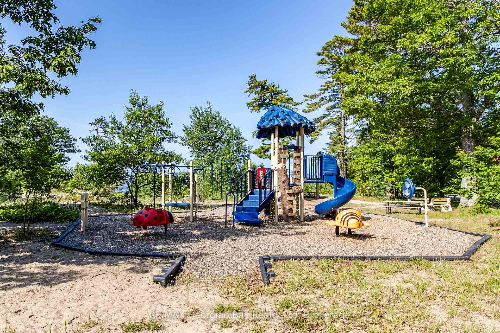 Photo 32 of 754 Lafontaine Road W, Tiny, Rural Tiny — HOMEH