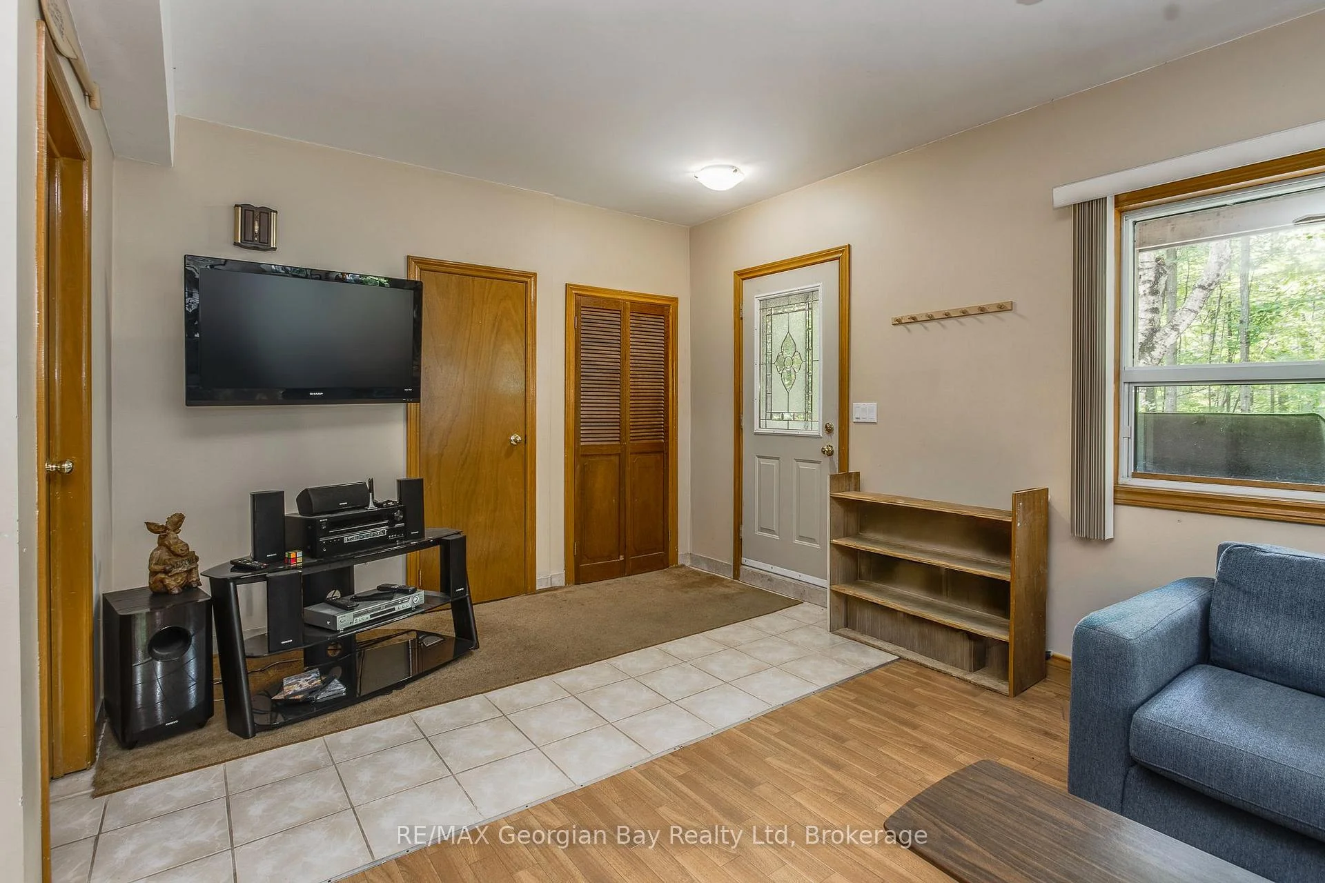 Photo 11 of 754 Lafontaine Road W, Tiny, Rural Tiny — HOMEH