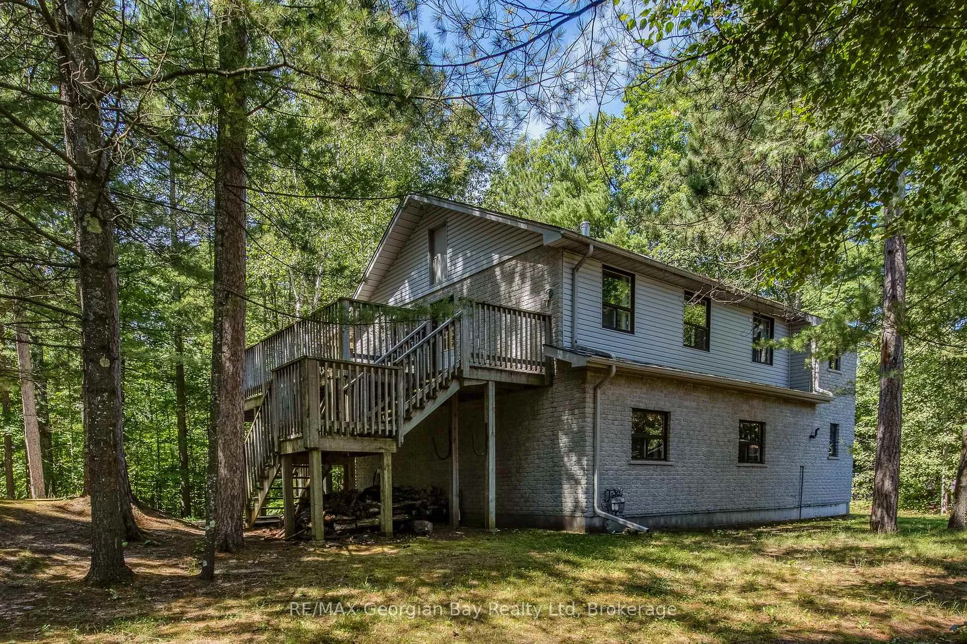 Photo 40 of 754 Lafontaine Road W, Tiny, Rural Tiny — HOMEH