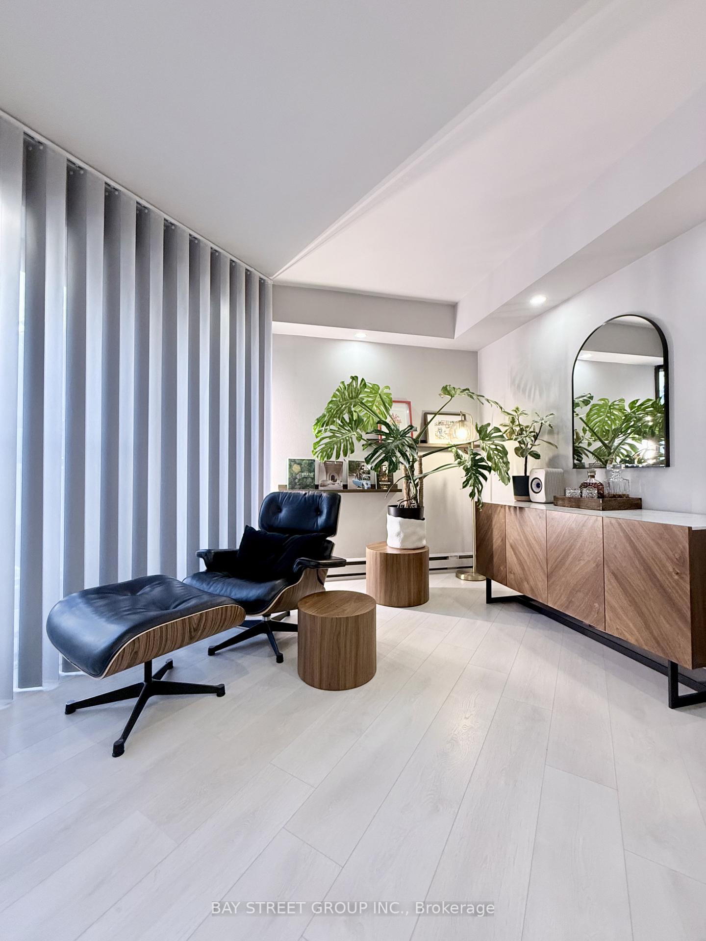 Photo 15 of Unit 606, 55 Harbour Square, Toronto, Waterfront Communities — HOMEH