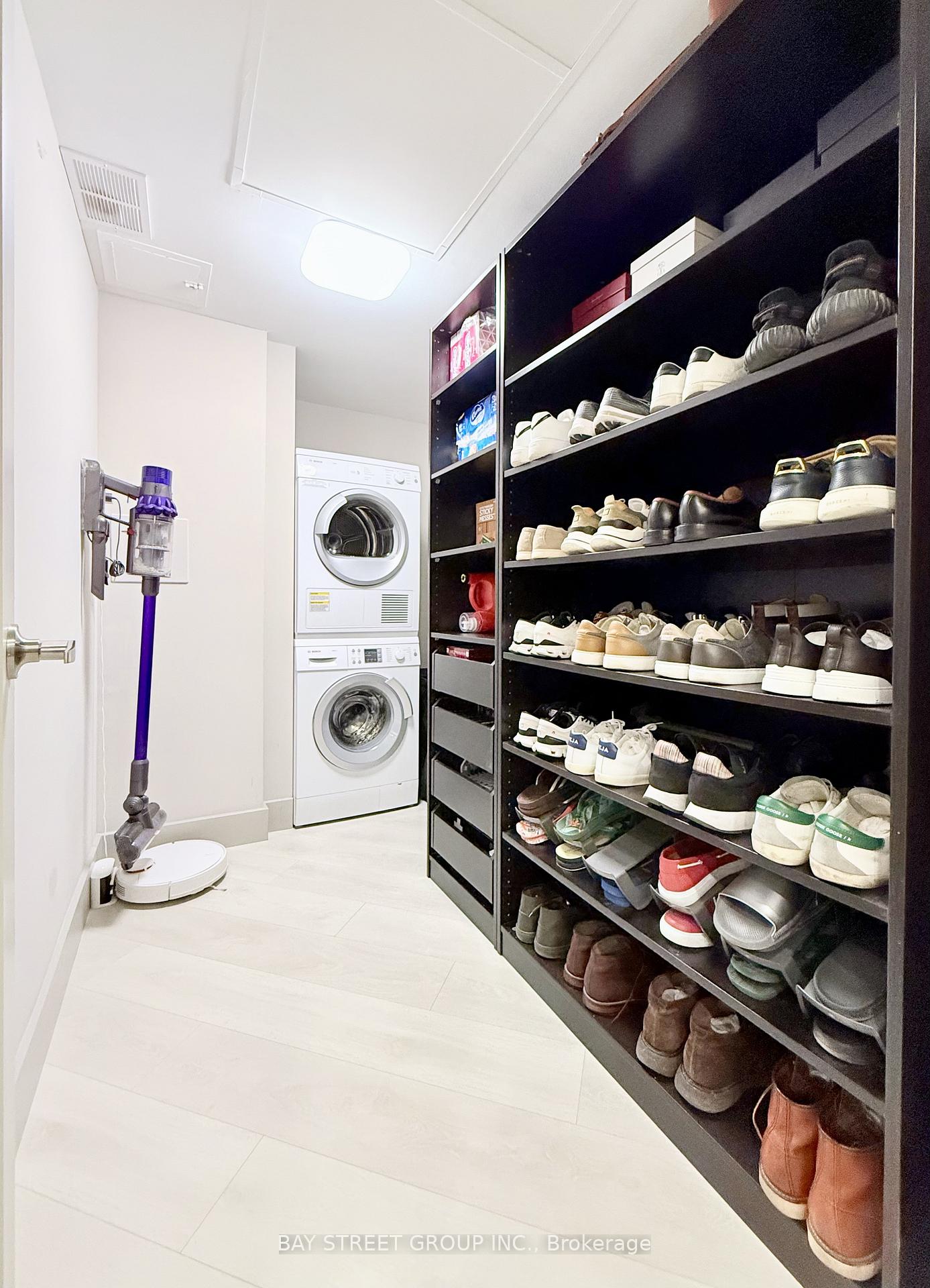 Photo 32 of Unit 606, 55 Harbour Square, Toronto, Waterfront Communities — HOMEH