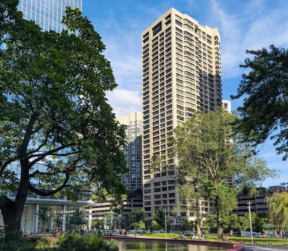 Photo 2 of Unit 606, 55 Harbour Square, Toronto, Waterfront Communities — HOMEH