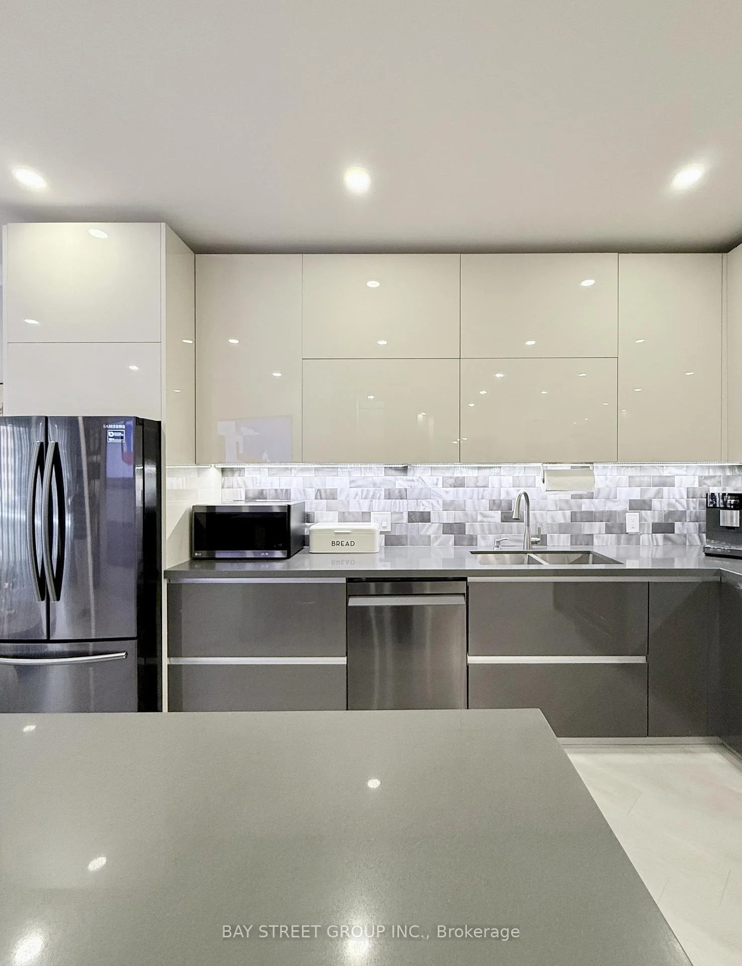 Photo 14 of Unit 606, 55 Harbour Square, Toronto, Waterfront Communities — HOMEH