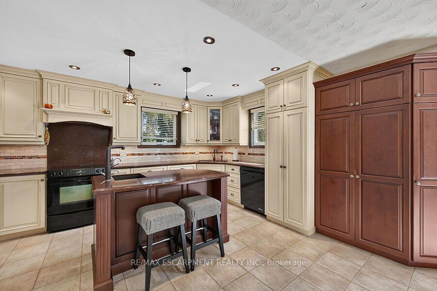 Photo 8 of 2265 Binbrook Road, Hamilton, Binbrook — HOMEH