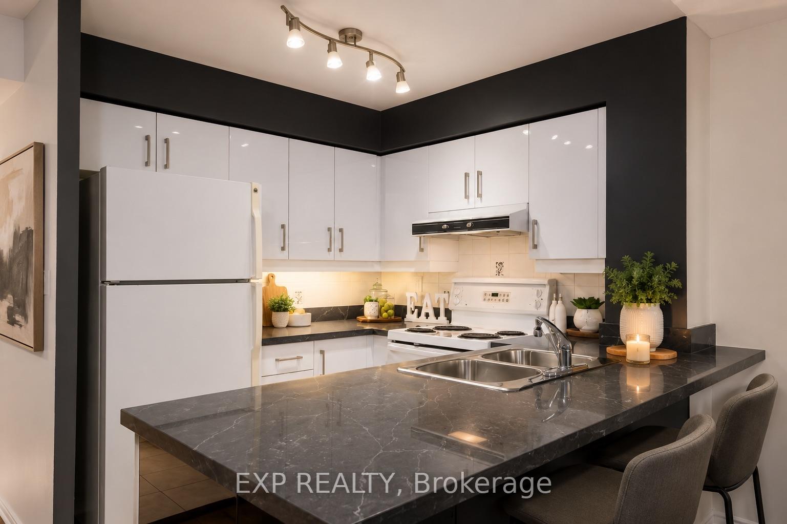 Photo 3 of Unit 510, 8 Rean Drive, North York, Bayview Village — HOMEH